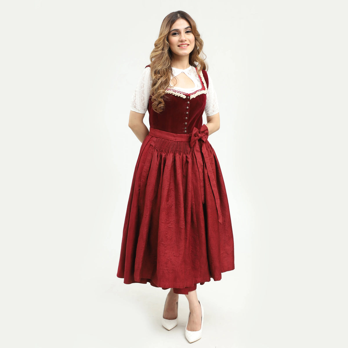 Dirndl Hedwig - Rubin-Verführung