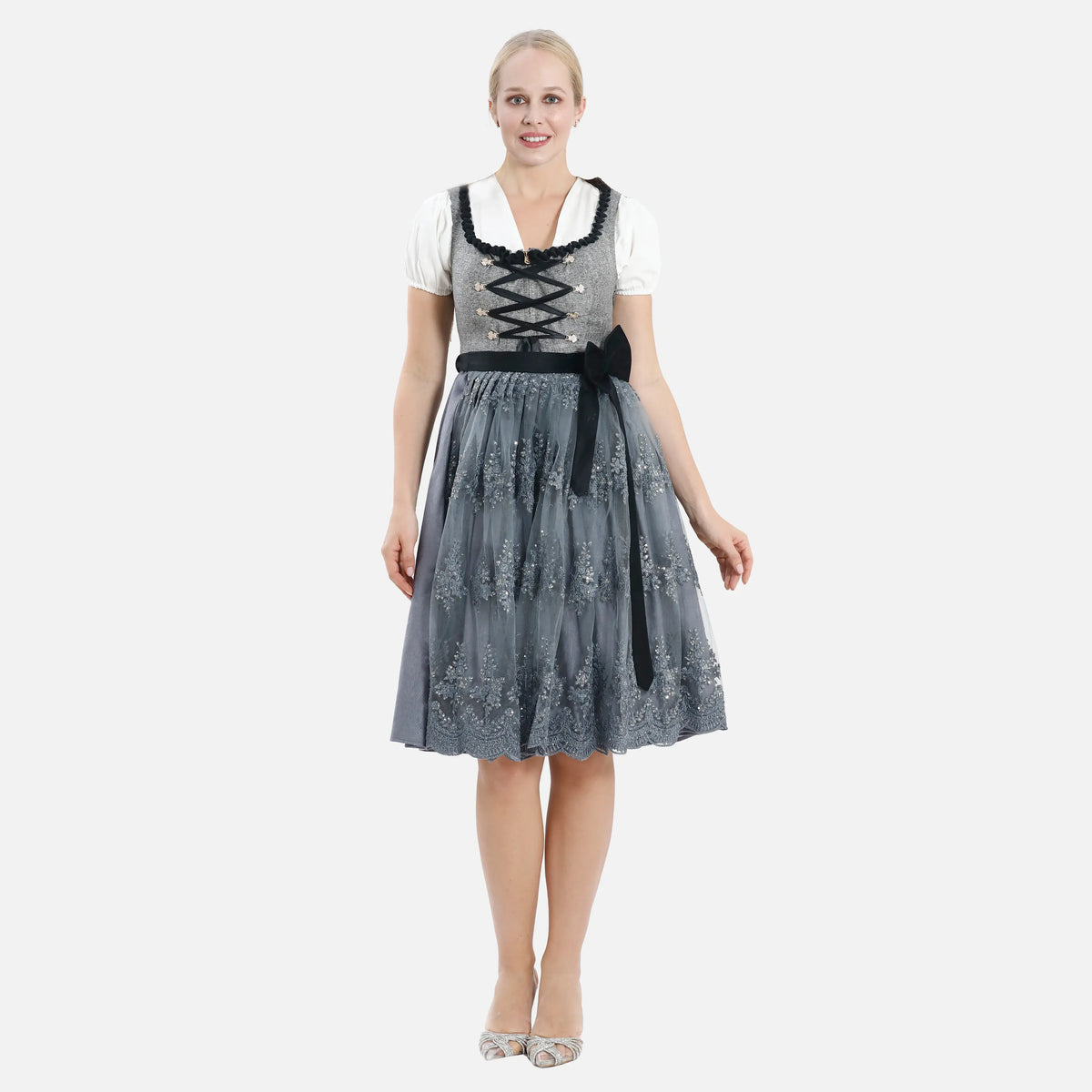Dirndl Emilia – Mondlichtgrau