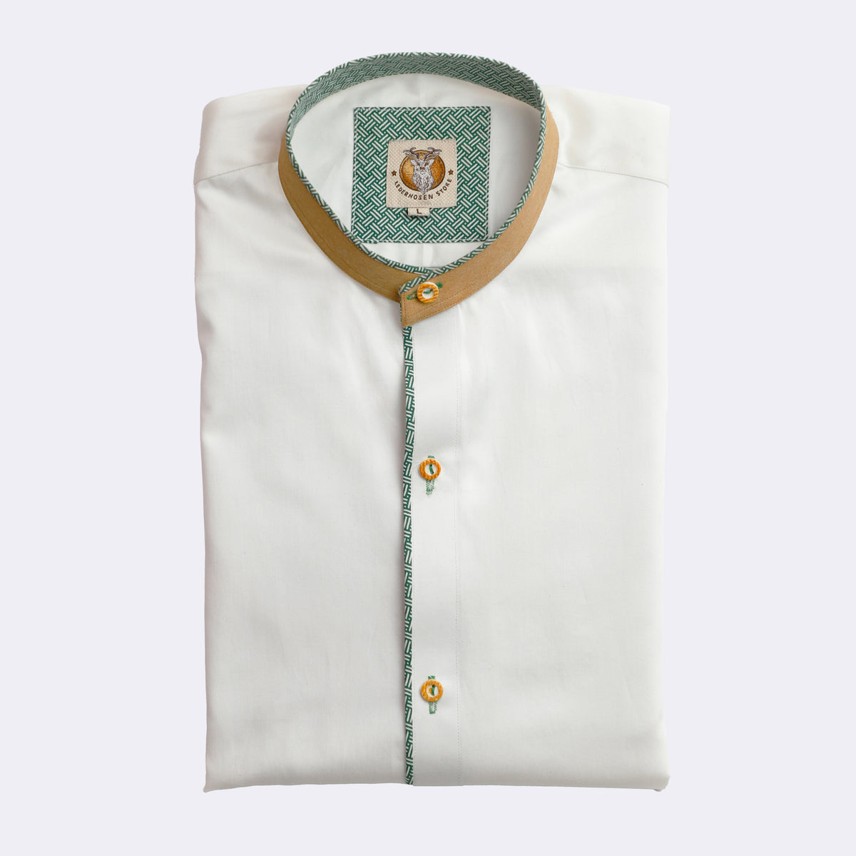 Lederhosenhemd in Weiß mit feinen Details an Kragen und Knopfleiste
